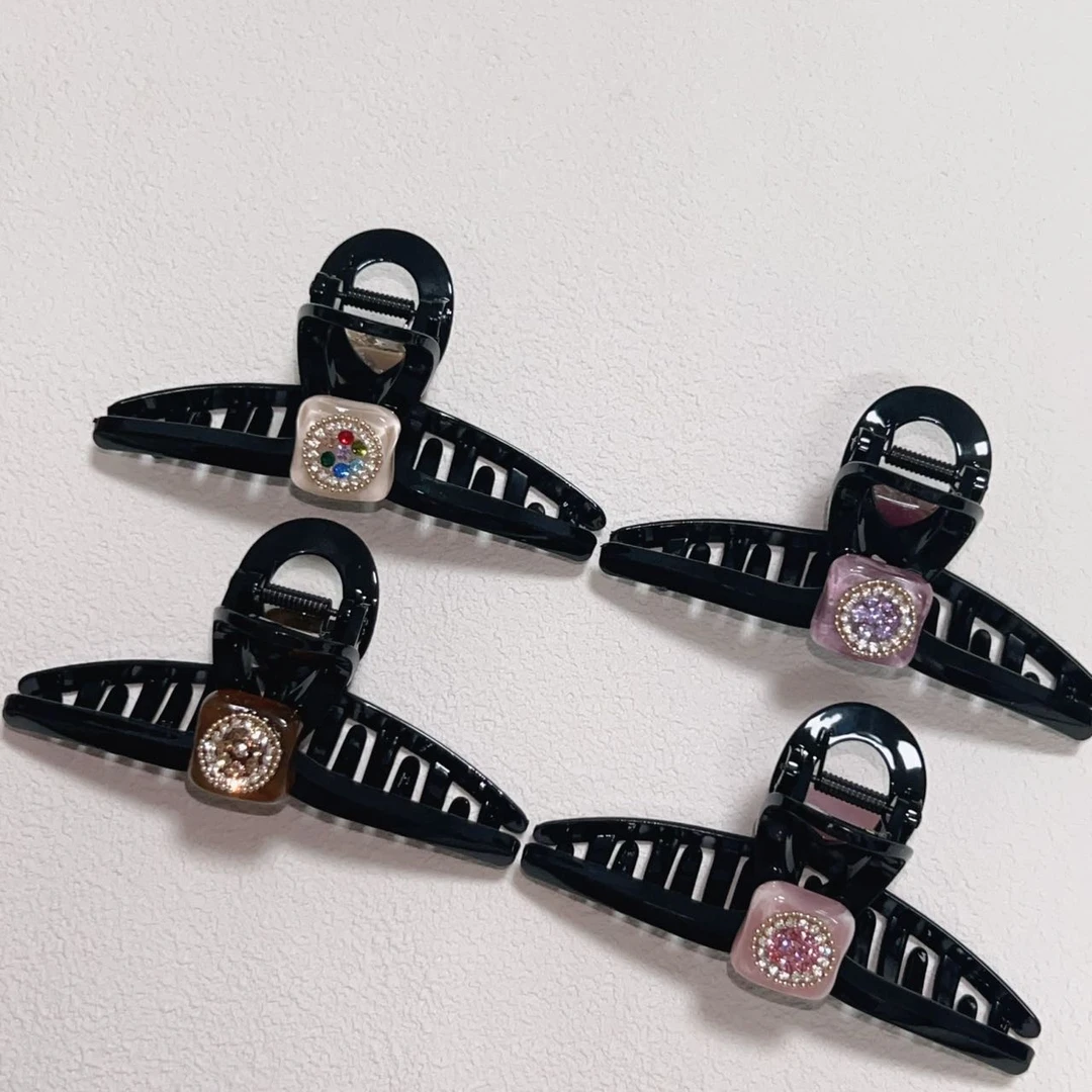 MY SISTERS韩饰闪闪满钻冰透晕染方糖轻奢气质大容量抓夹S010702