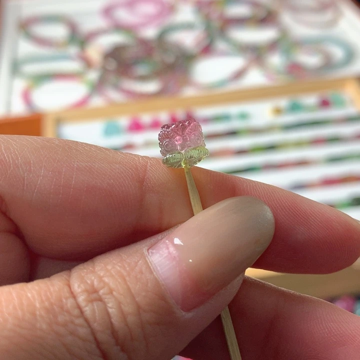 碧玺手链未镶嵌粉绿醒狮