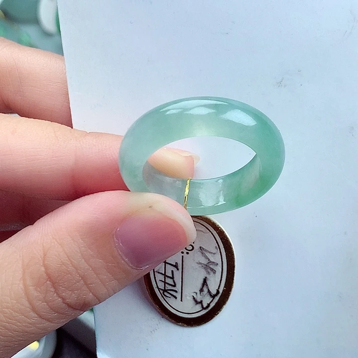 翡翠未镶嵌戒指23号