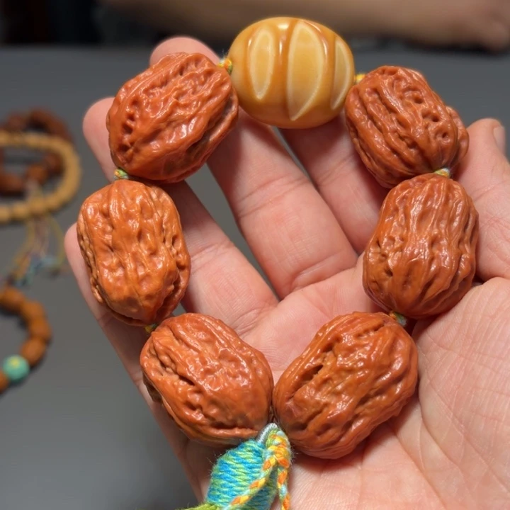 文玩核桃吊坠花生7009