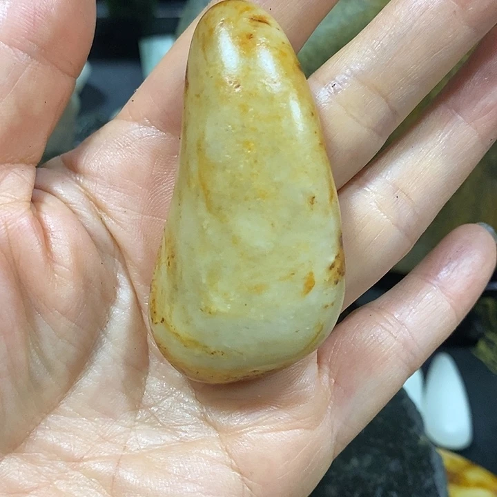 未镶嵌和田玉（糖玉）挂件