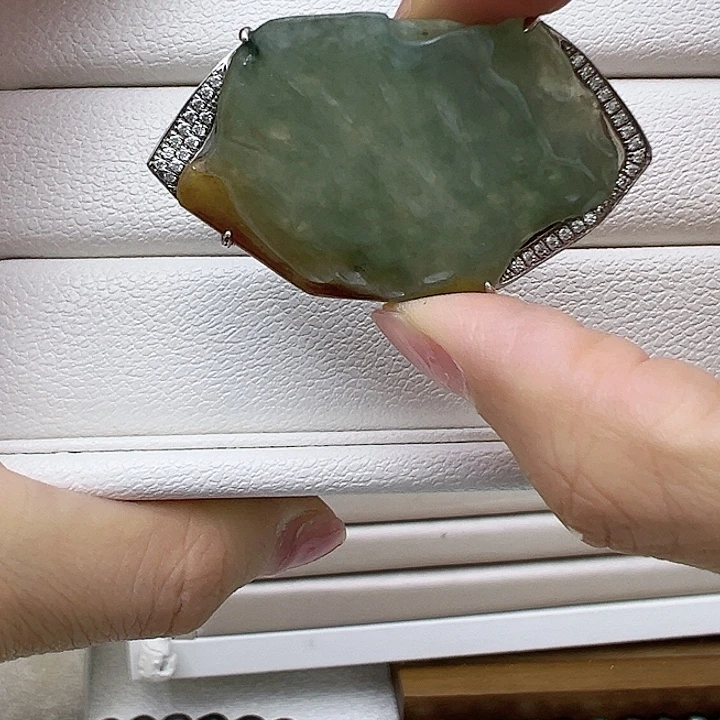 翡翠未镶嵌颈饰天然翡翠设计款吊坠