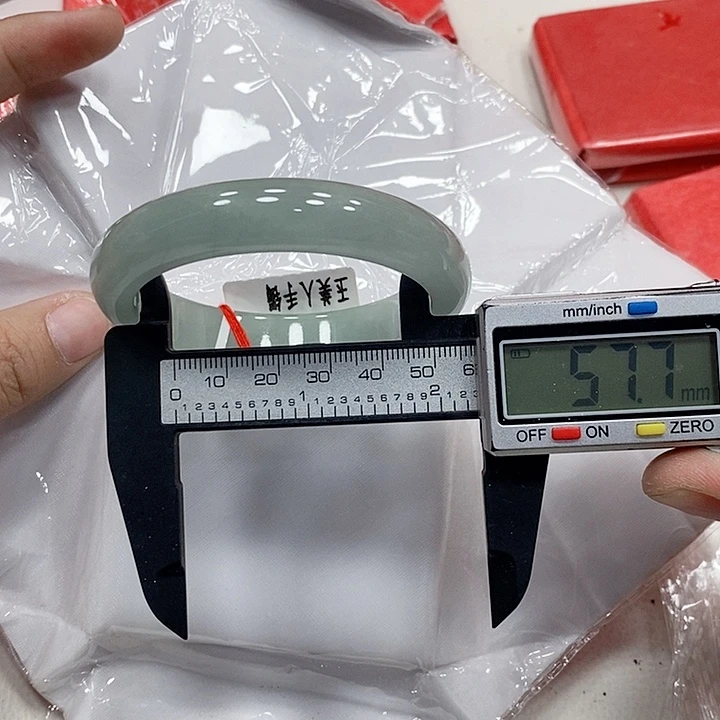 翡翠手镯未镶嵌149