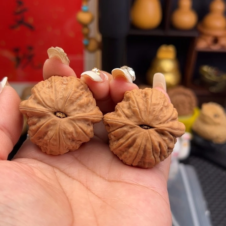 舍***得文玩核桃吊坠乾隆磨