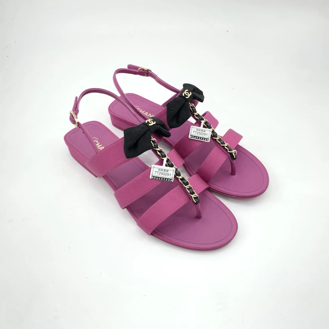 未使用 Chanel/香奈儿 香奈儿/38码/粉色锁链双c凉鞋/TT250291