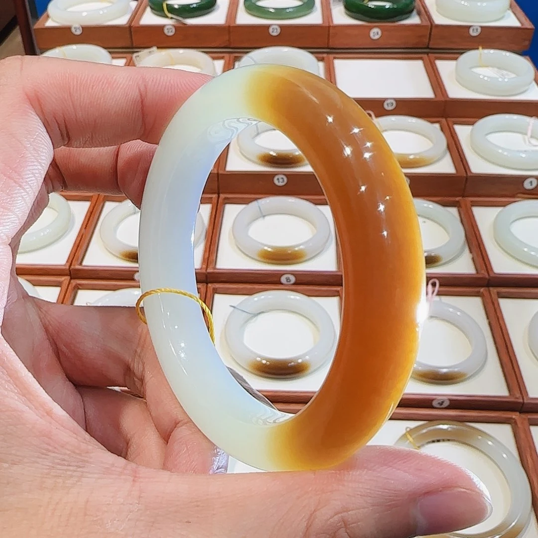 和田玉未镶嵌手镯且末老红糖半山水55 56