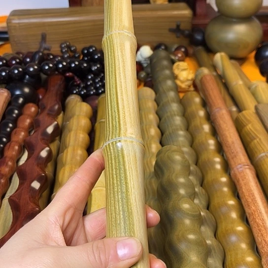 木吉*绿檀棍子，原皮一根豆603.2