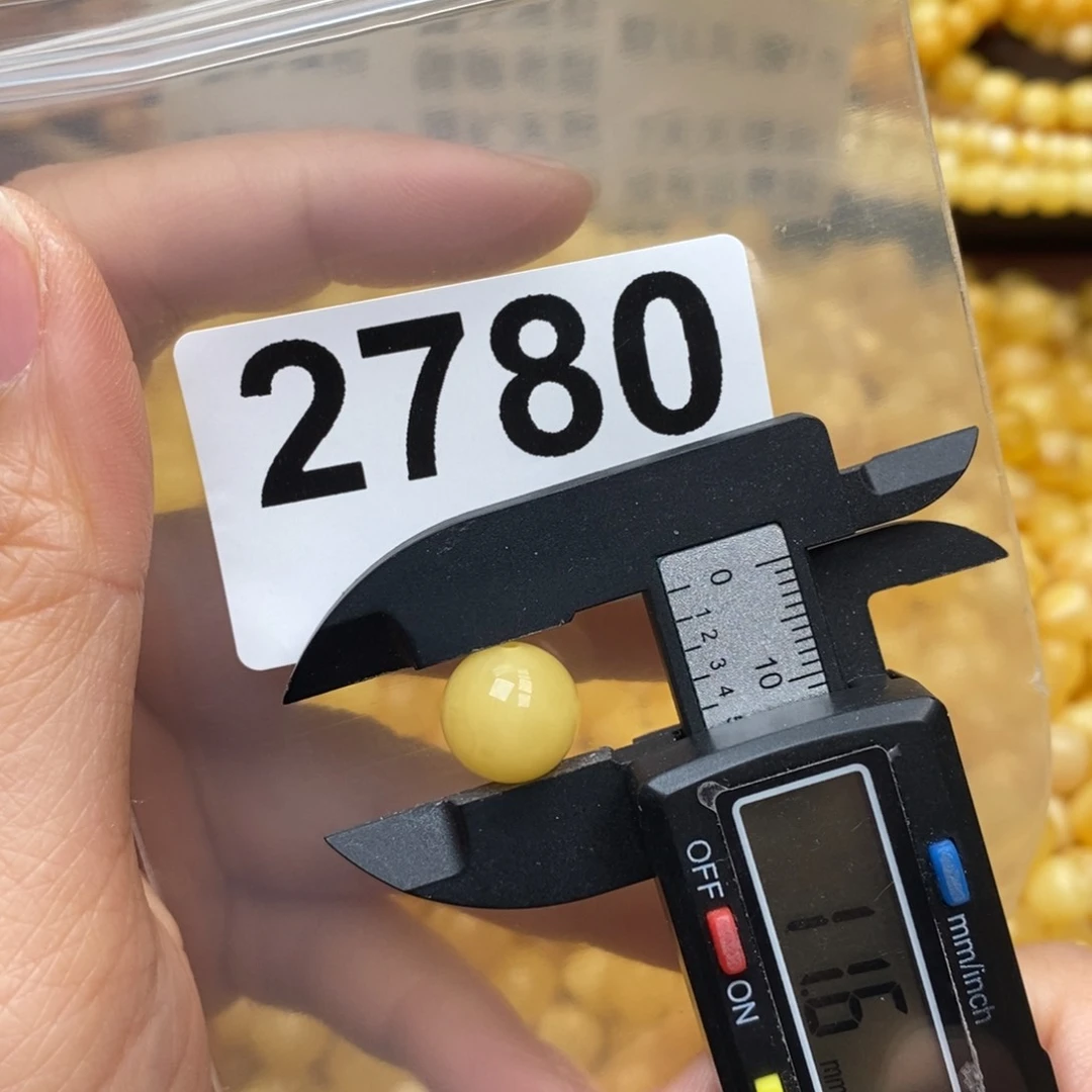 蜜蜡珠宝奇石未镶嵌