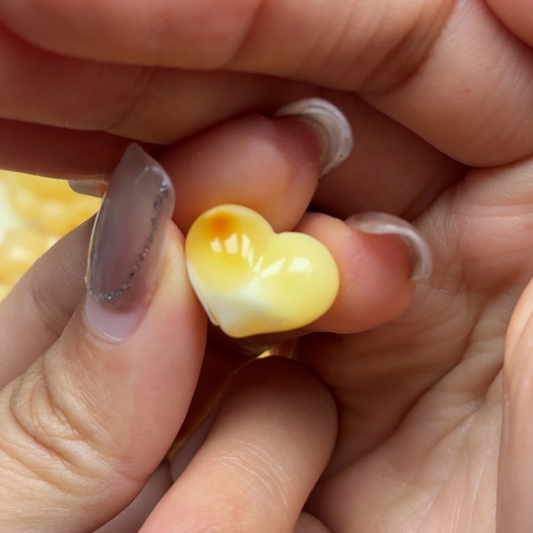 琥珀未镶嵌裸石蜜蜡