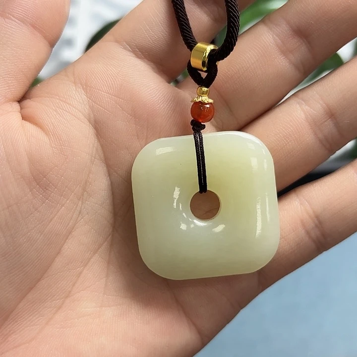 和田玉未镶嵌吊坠(不含链)