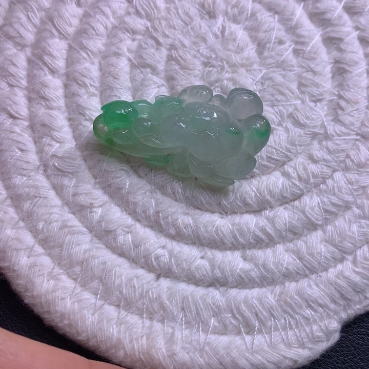 未镶嵌定制翡翠莲花