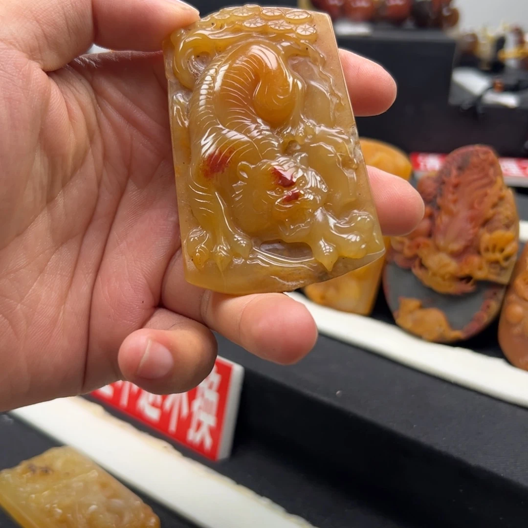 石英质玉（黄龙玉）未镶嵌多样性发货，发其一
