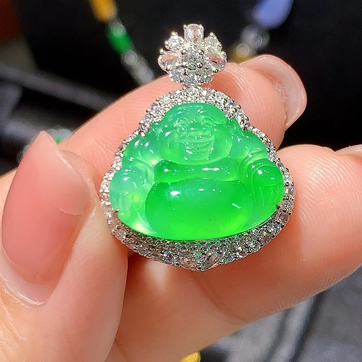 朱***e翡翠18K金镶嵌吊坠(不含链)