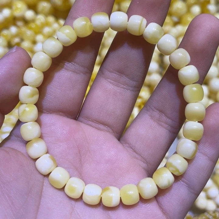 蜜蜡未镶嵌珠宝奇石7m