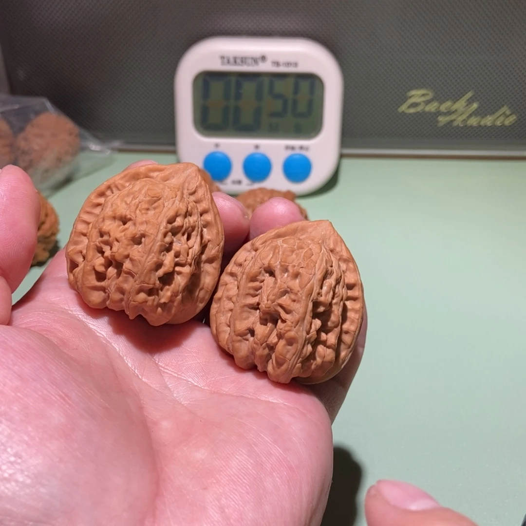 文玩核桃吊坠梵*全品38赤龙鸡心