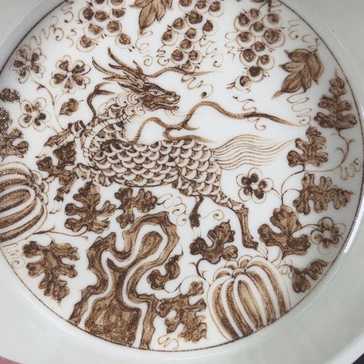 手工手绘陶瓷艺术