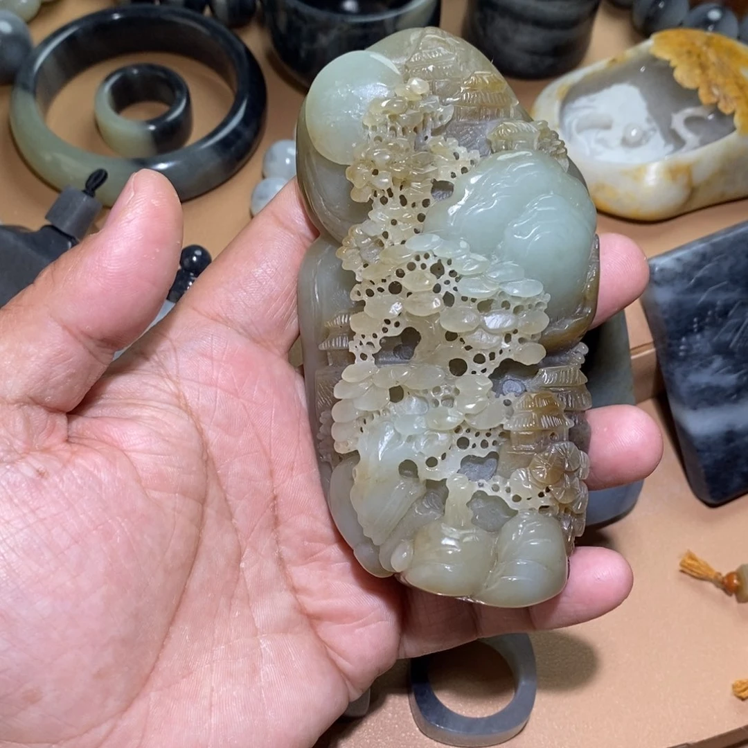 未镶嵌和田玉摆件