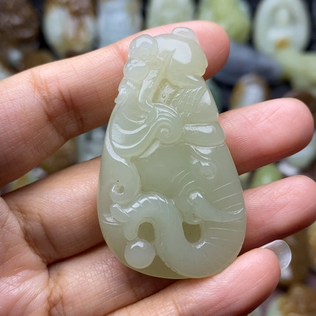 项链未镶嵌和田玉（糖玉）