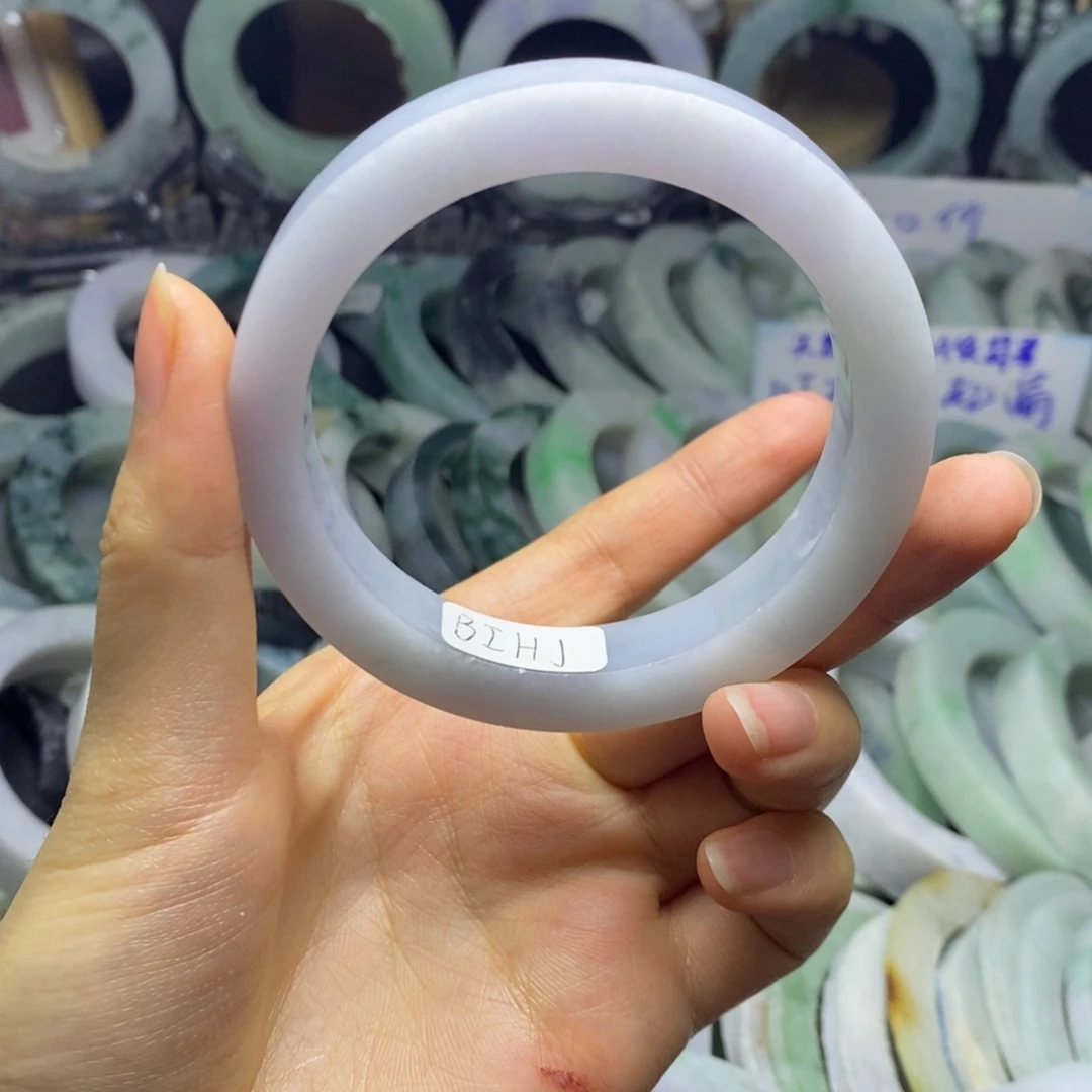 半***诗定制翡翠未镶嵌手镯