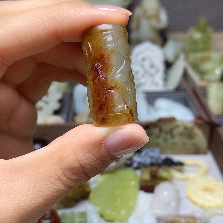 龙***仔未镶嵌和田玉（糖玉）挂件