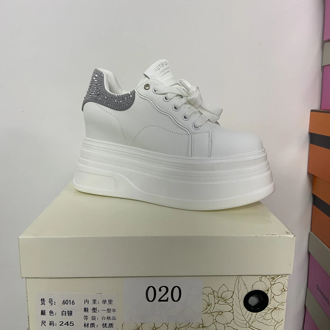 【清仓】2025小个子厚底平增高百搭女鞋020