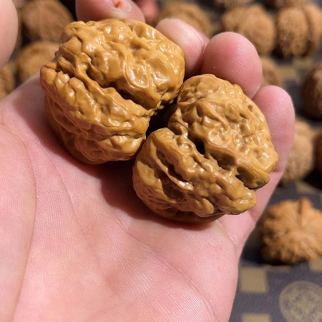 文玩核桃吊坠蛤蟆头