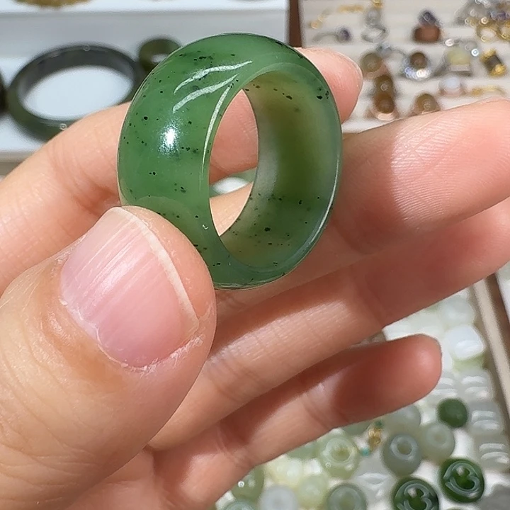 k***Y和田玉（碧玉）未镶嵌戒指