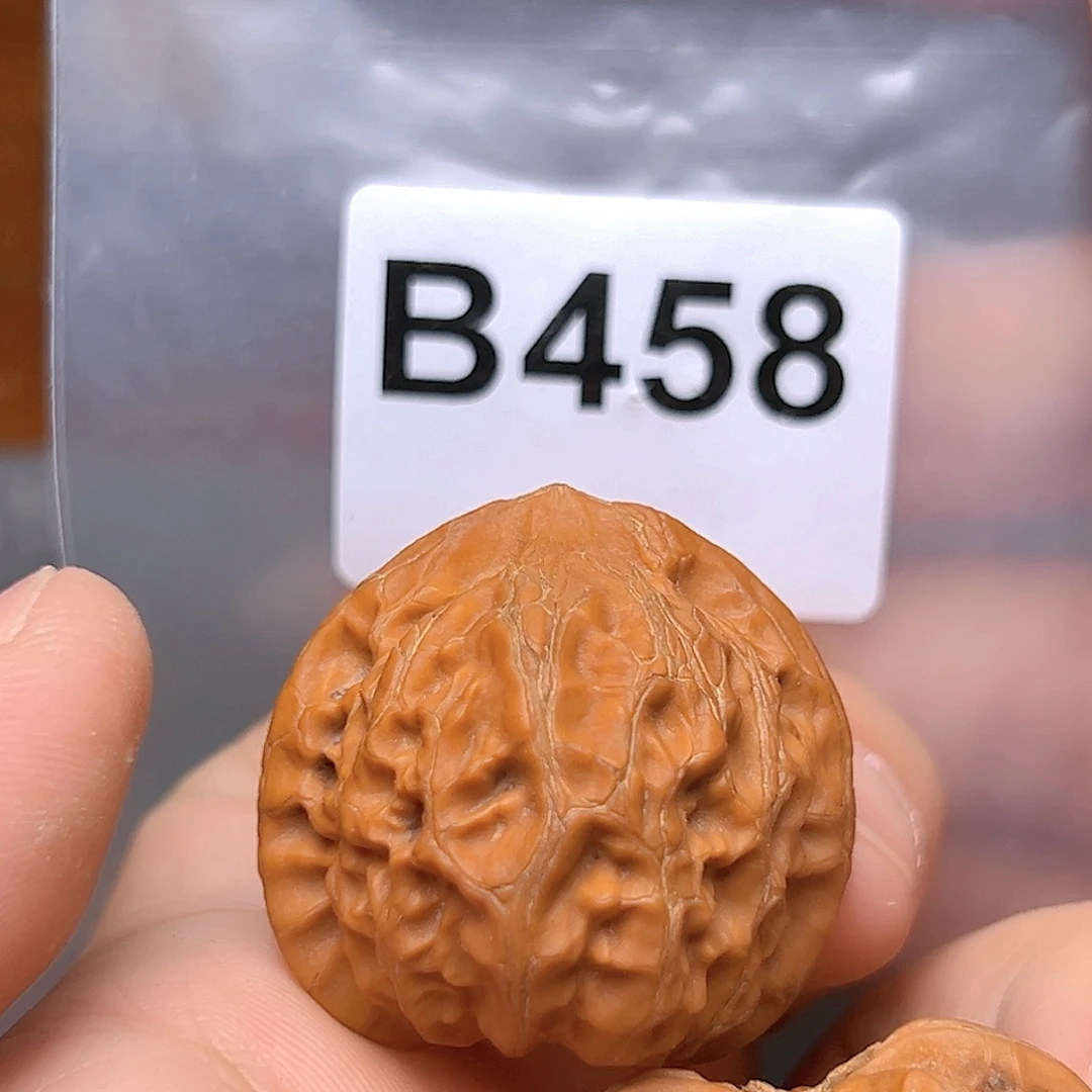炽***岩文玩核桃吊坠宫灯。练手