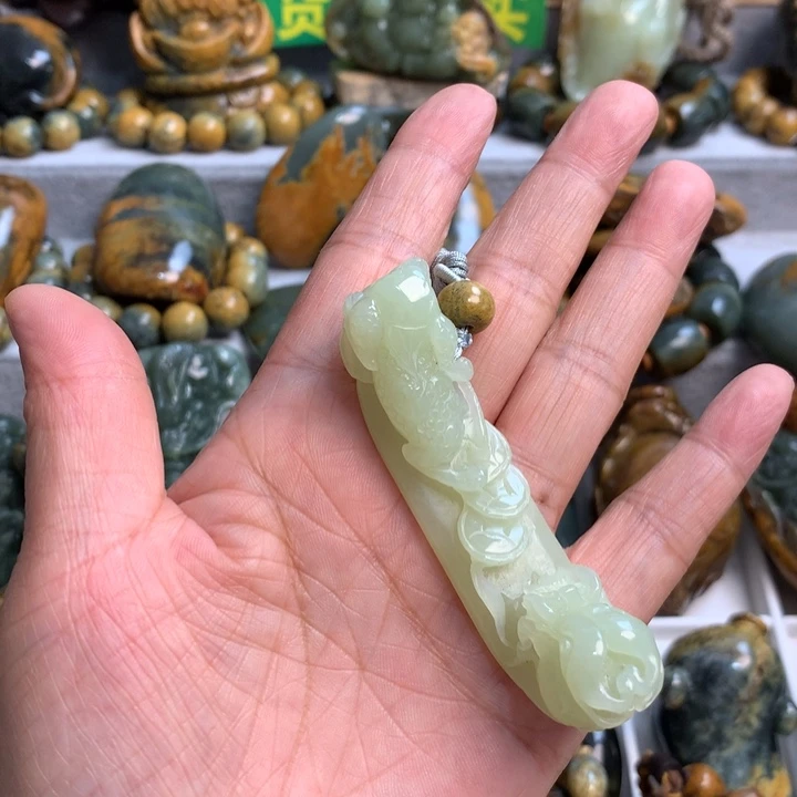 岫岩河磨玉（透闪石质玉）未镶嵌手把件V*衹