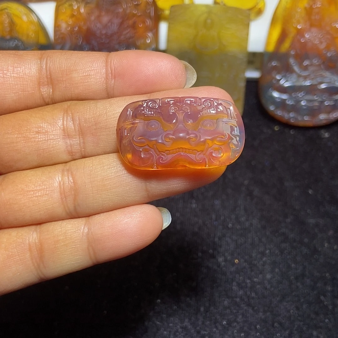 琥珀未镶嵌颈饰缅甸天然琥珀吊坠