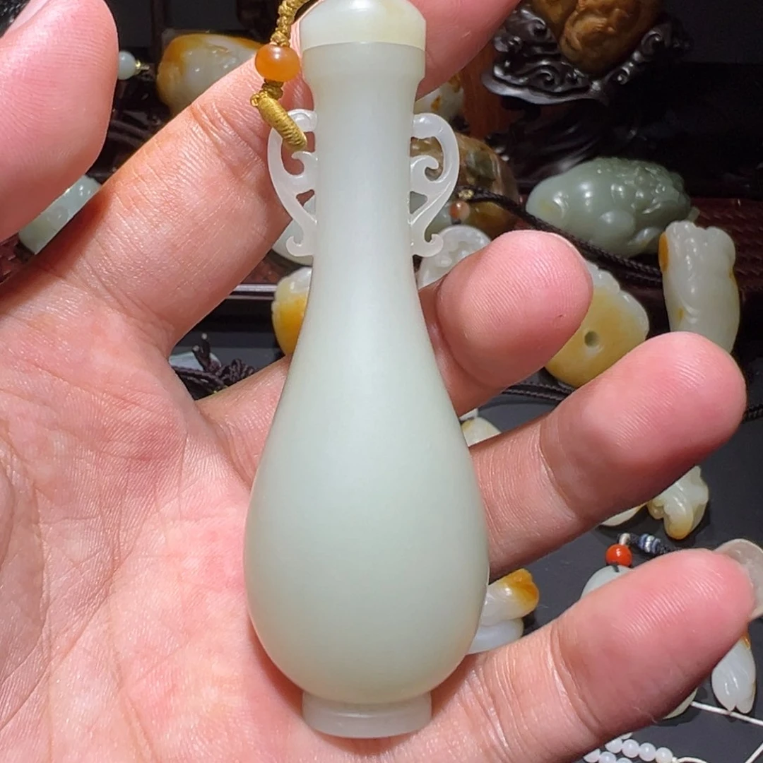 颈饰未镶嵌和田玉（子料）一**涯