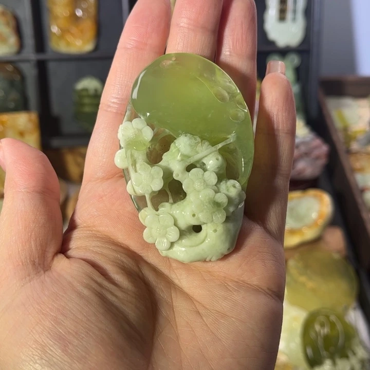 蛇纹石玉颈饰未镶嵌毛*