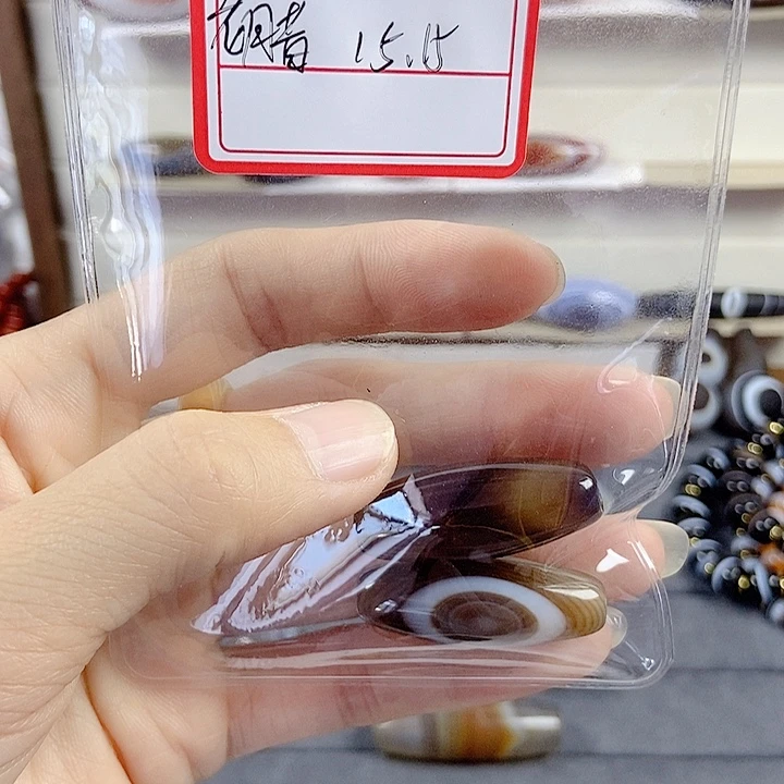 老***腊未镶嵌颈饰玛瑙/玉髓