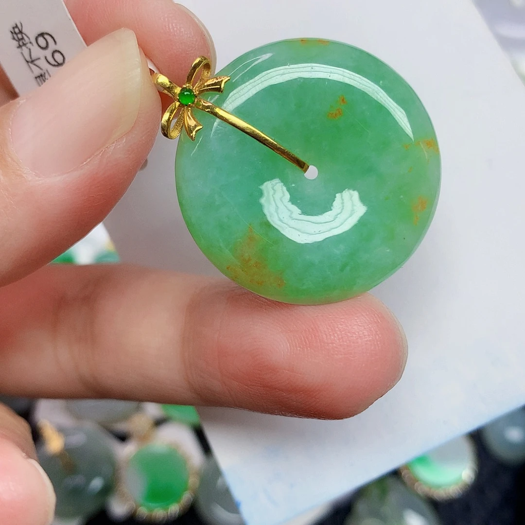 翡翠18K金镶嵌颈饰356666