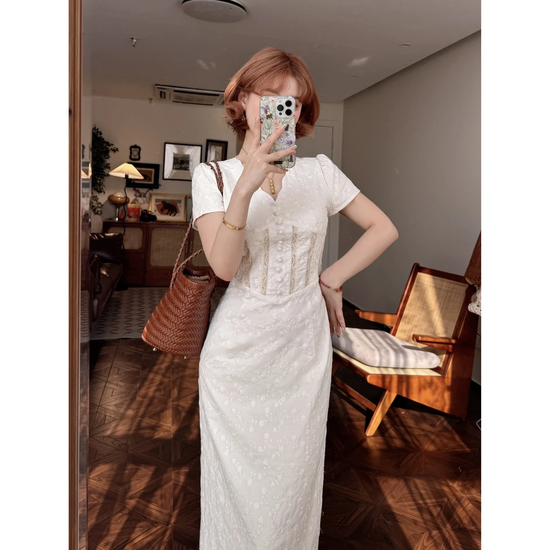 蕾英俊-霜降-夏季花瓣v领印花刺绣收腰气质镂空蕾丝连衣裙-JF6114