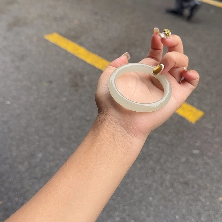 东陵石未镶嵌手镯