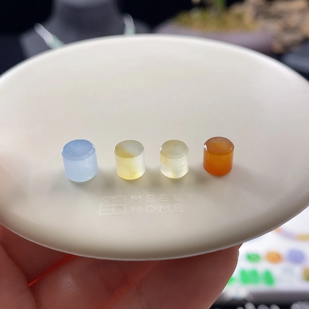 散珠翡翠多宝桶珠，2800一颗多样性发其一
