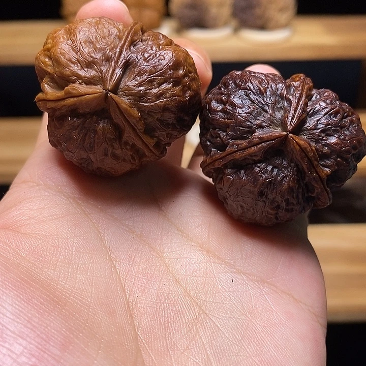 吊坠文玩核桃蒜瓣底三棱38