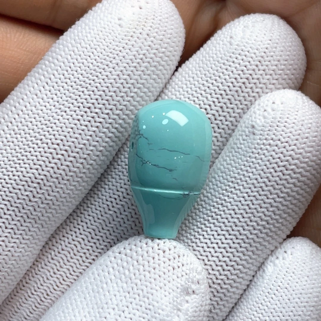 绿松石未镶嵌三通对孔13.5mm厚12.1mm高24.1mm