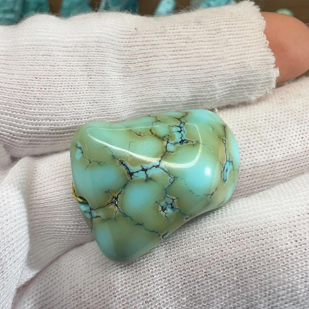 绿松石配饰未镶嵌
