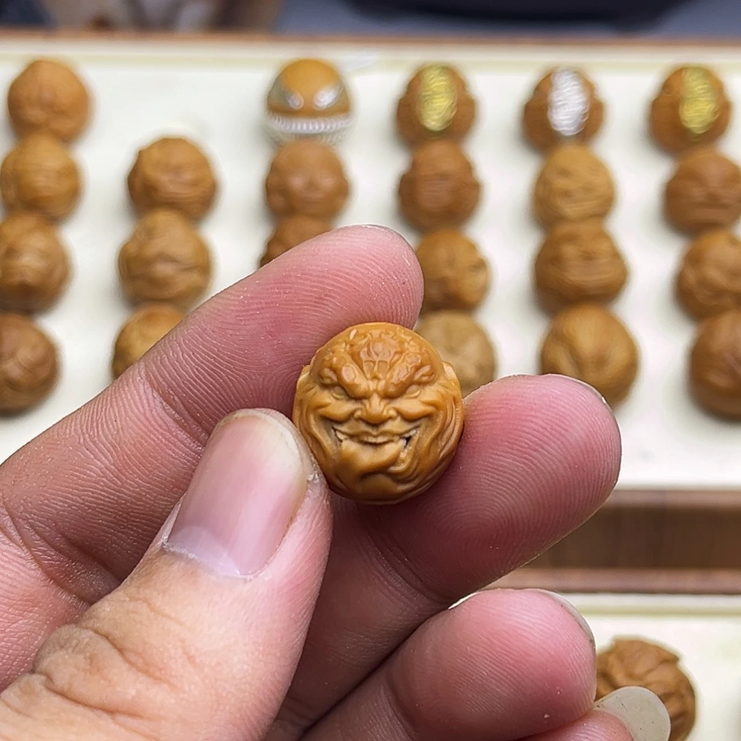 吊坠猴头核桃毒液舔僧1617