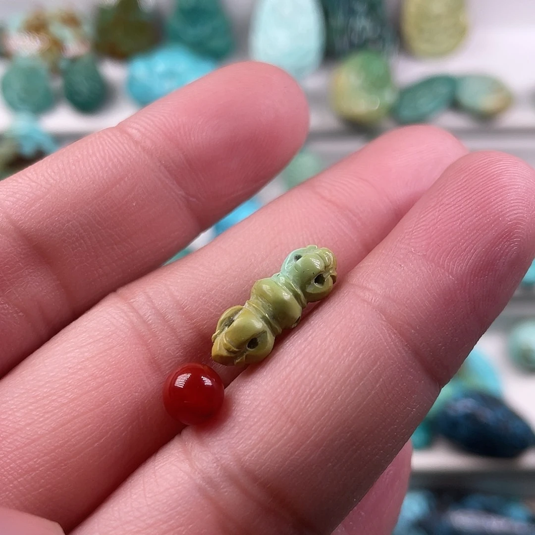 南红玛瑙未镶嵌颈饰
