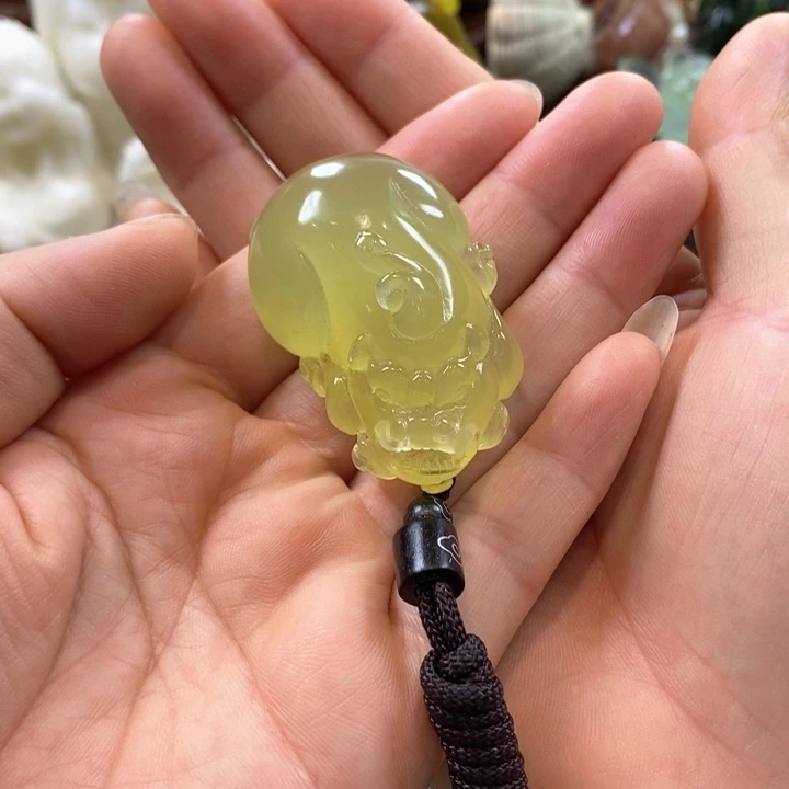 蛇纹石玉未镶嵌挂件