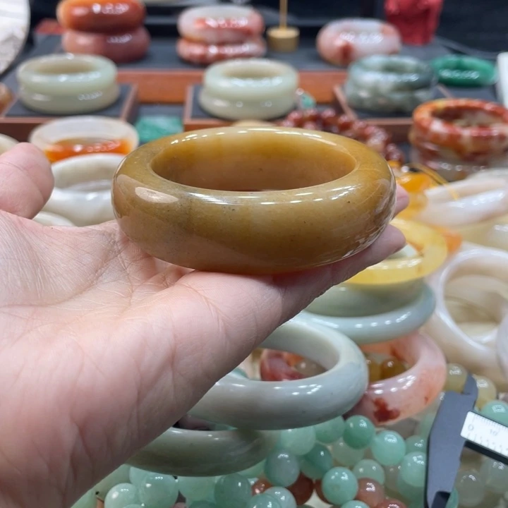 石英质玉钛钢珠宝奇石