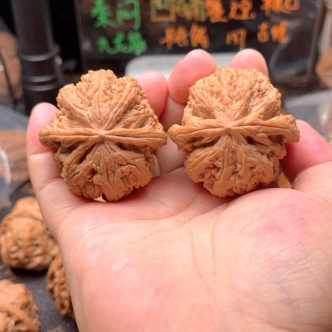 把件文玩核桃球筋