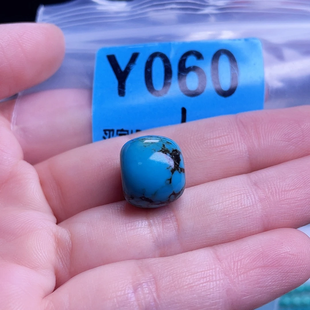 十堰原生态绿石头特色手工配饰