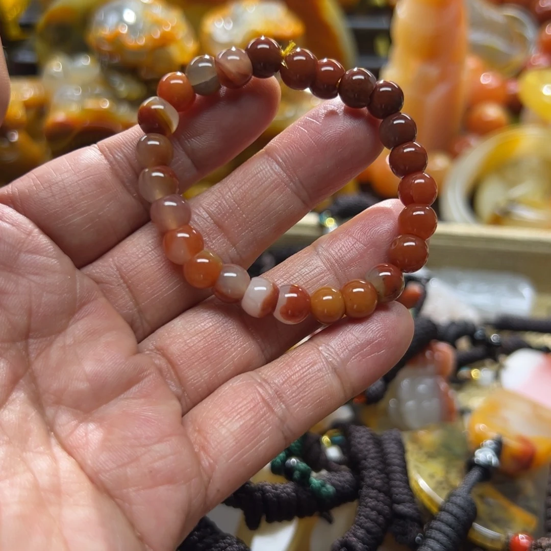 石英质玉未镶嵌颈饰