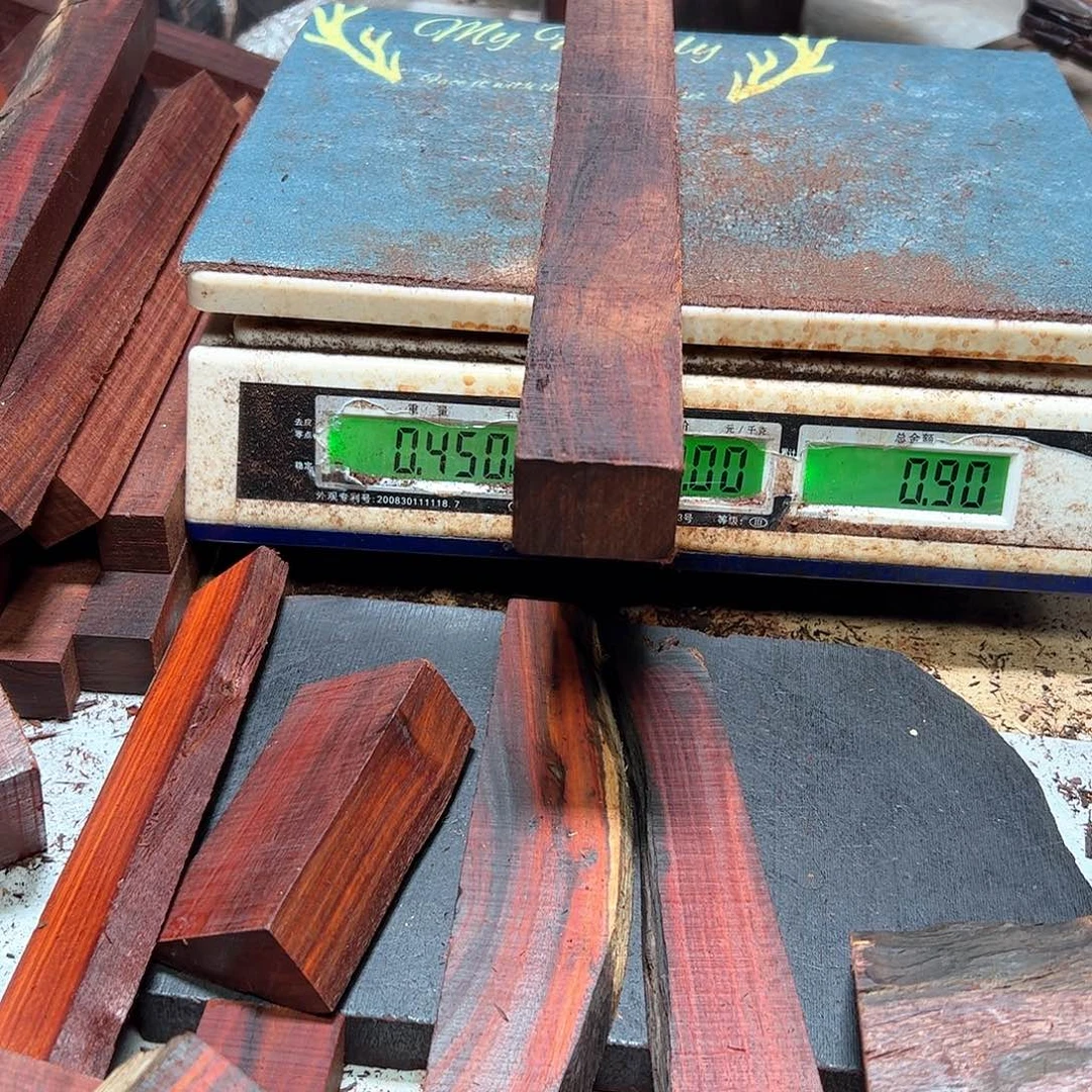 檀香紫檀（小叶紫檀）一****）