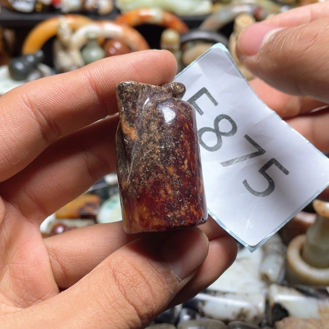 和田玉（糖玉）挂件未镶嵌