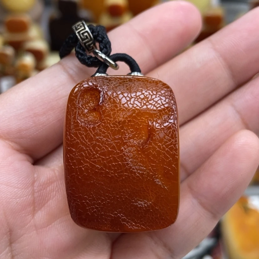 【闪购商品】琥珀颈饰未镶嵌